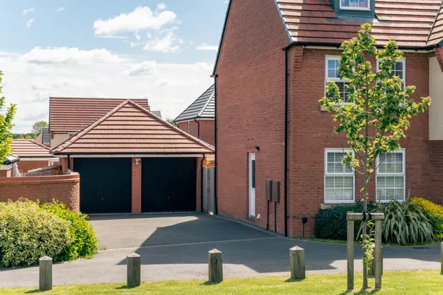 Evans Road, East Leake, LE12, photo 2