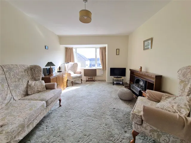Meadow Road, Cirencester, GL7, photo 2