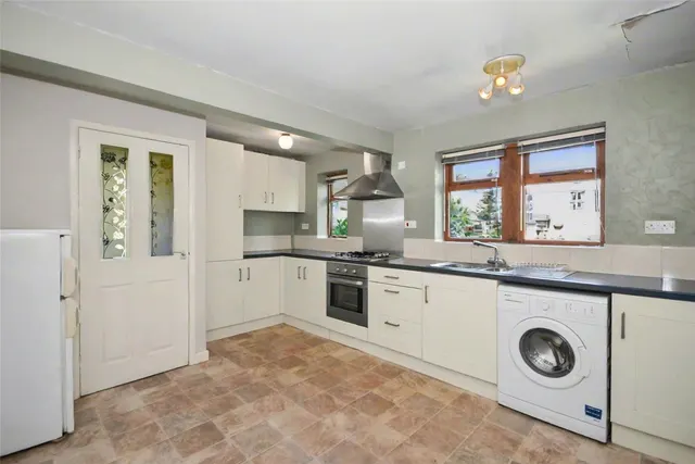 Low Moor Side Lane, Leeds, LS12, photo 1