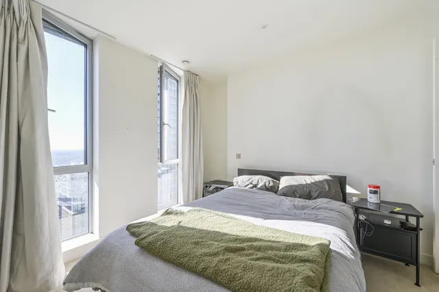 Photo 3 — Flat 3007, 1 Pan Peninsula Square, London