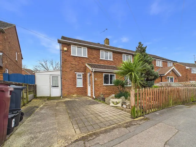 Severn Way, Tilehurst, RG30, photo 1