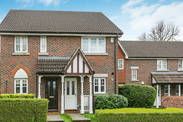 Fawcett Close, London, SW16, photo 1