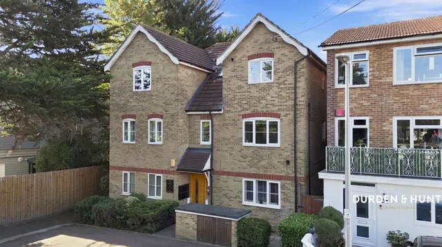 Rose Avenue, South Woodford, E18, photo 1