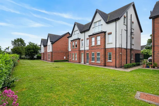 Loughan Hall, Dundonald, BT16, photo 3