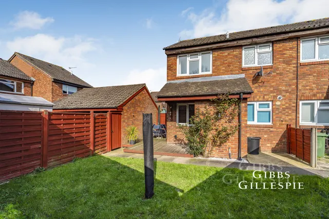 Hindhead Close, Hillingdon Fees Apply, UB8, photo 1