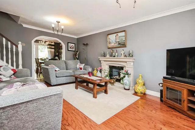 Castle Crescent, Birmingham, B36, photo 2