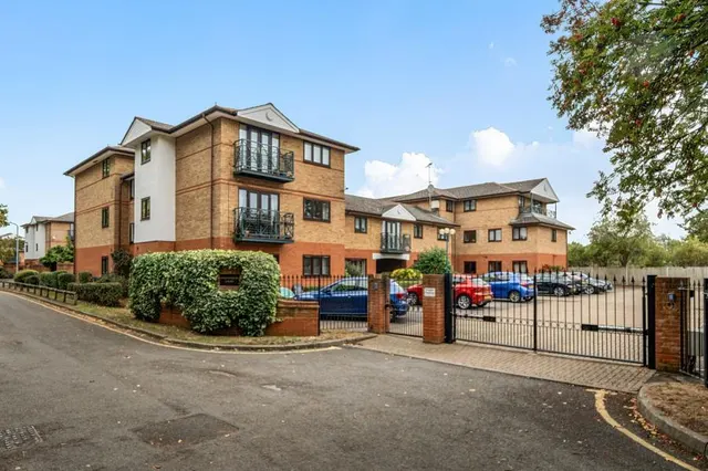 Ludlow Road, Maidenhead, SL6, photo 1