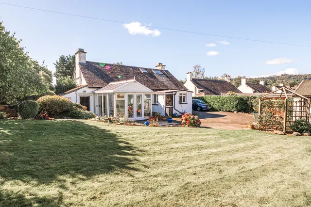 Glebe Road, Bowness-on-Windermere, LA23, photo 1