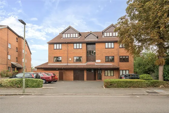 Photo 2 — Oaklands Road, Bromley, BR1