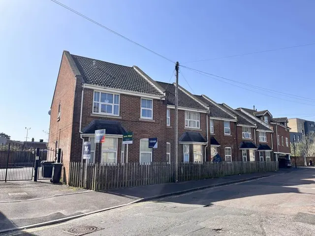 Northcote Road, BH1, photo 1