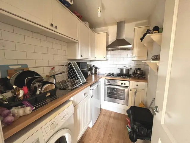 Northcote Road, BH1, photo 3