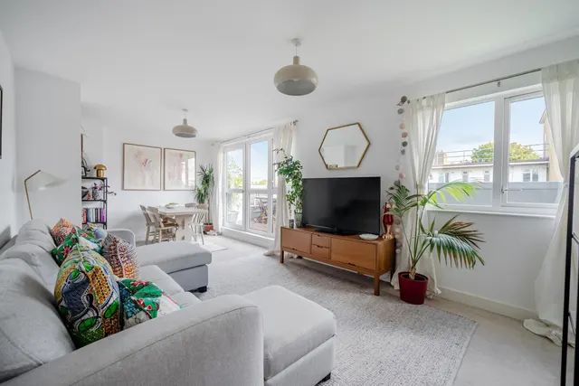 Limerick Close, Balham, London, SW12, photo 1