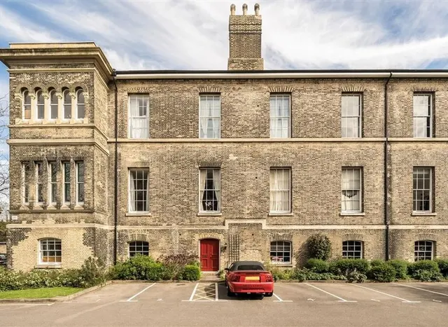 Gilbert Close, Woolwich, SE18, photo 1