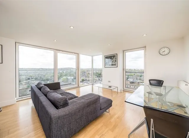 Mill Lane, New Cross, SE8, photo 1