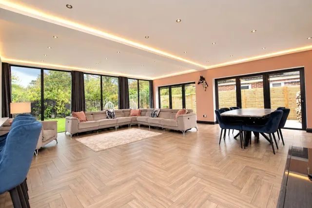 Park Avenue, Crossgates, LS15, photo 3