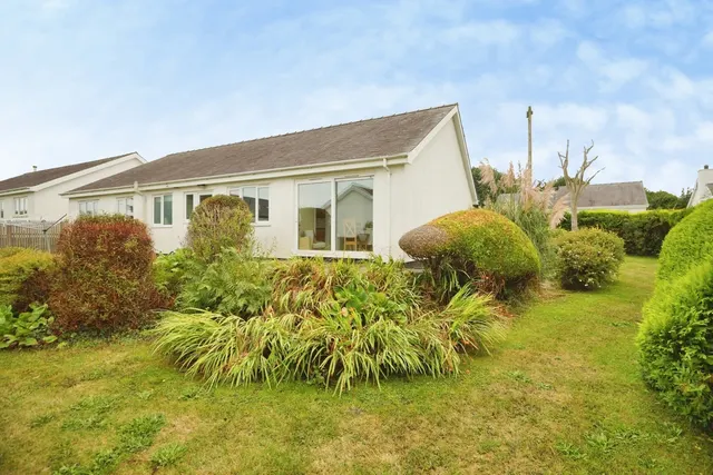 Lon Cernyw, Bwlchtocyn, LL53, photo 3