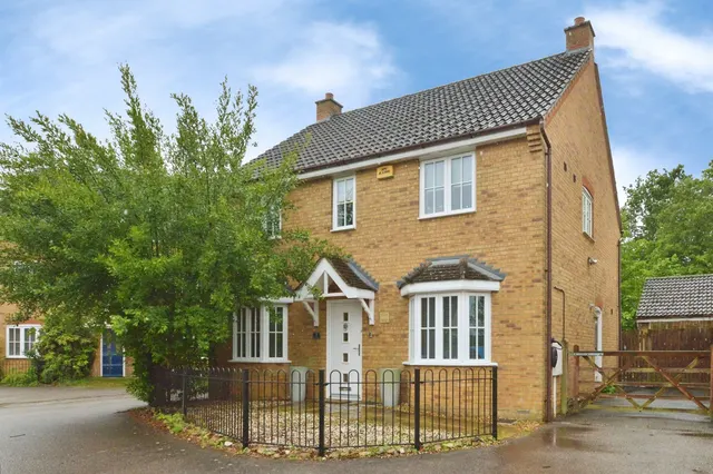 Tennant Close, Grange Farm, Milton Keynes, photo 1