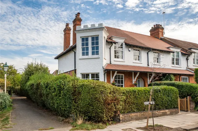 Brunner Road, Ealing, W5, photo 1