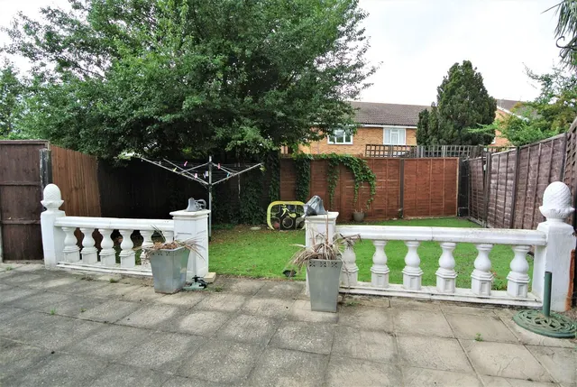 Photo 2 — Long Lane, Stanwell, Staines-Upon-Thames, Surrey, TW19 7AJ