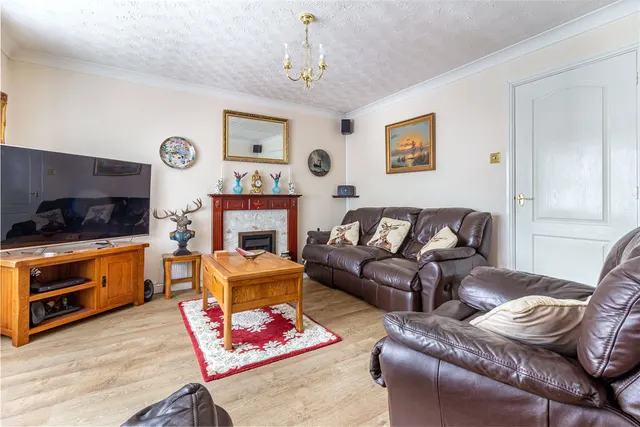 Photo 2 — Fernwood Close, Redditch, Worcestershire, B98 7TN