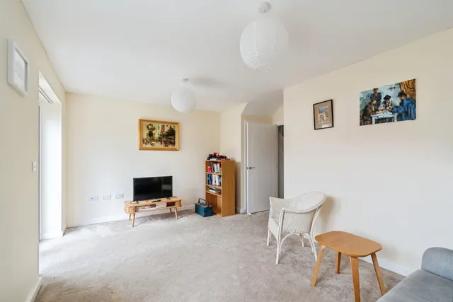 Wiltshire Drive, Patterdown, SN15, photo 2