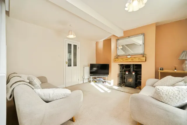 Carrbottom Road, Greengates, BD10, photo 2