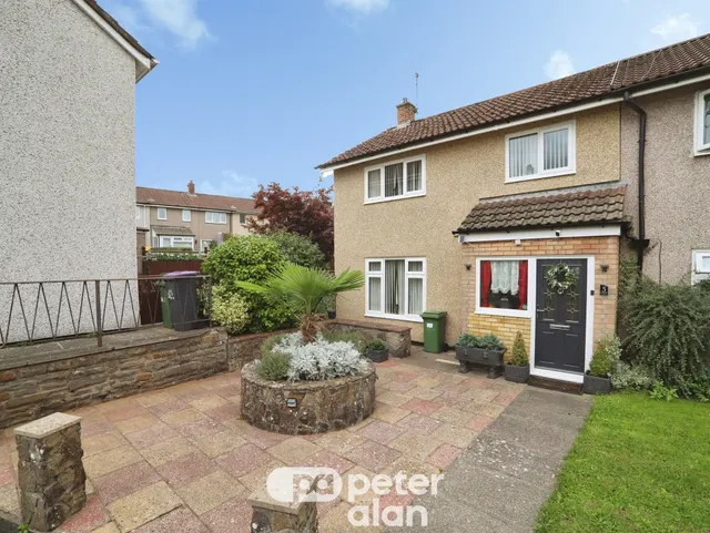 Liswerry Close, Cwmbran, NP44, photo 1
