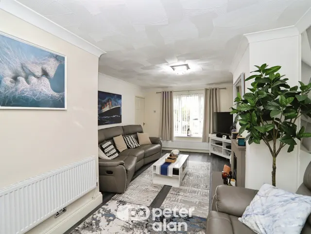 Liswerry Close, Cwmbran, NP44, photo 3