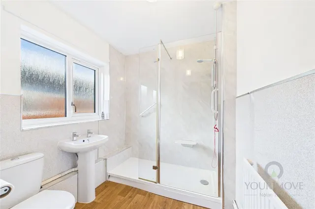 Pond Farm Close, Duston, NN5, photo 3