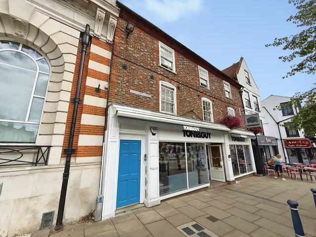 Market Place, Hitchin, SG5, photo 1
