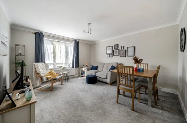 Elgin Gardens, Guildford, GU1, photo 1
