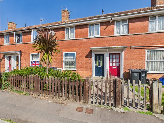 Berrydale Avenue, Bridgwater, photo 1