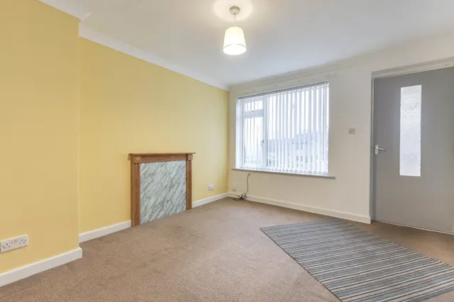 Valley Road, Pudsey, LS28, photo 2