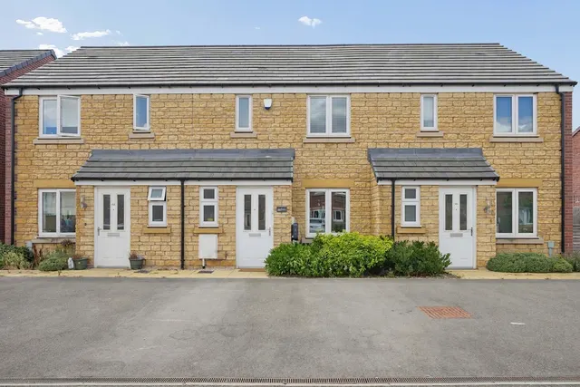 Olley Crescent, Witney, OX29, photo 1