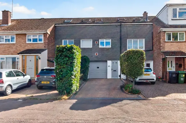 Garrard Way, Wheathampstead, ST. ALBANS, photo 1