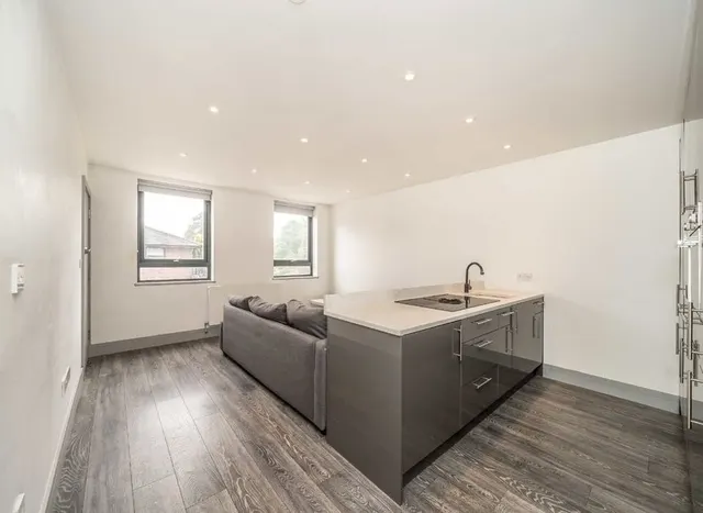 Brentford Business Centre, Brentford, TW8, photo 2