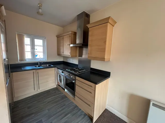 Heron Drive, Hengoed, CF82, photo 3