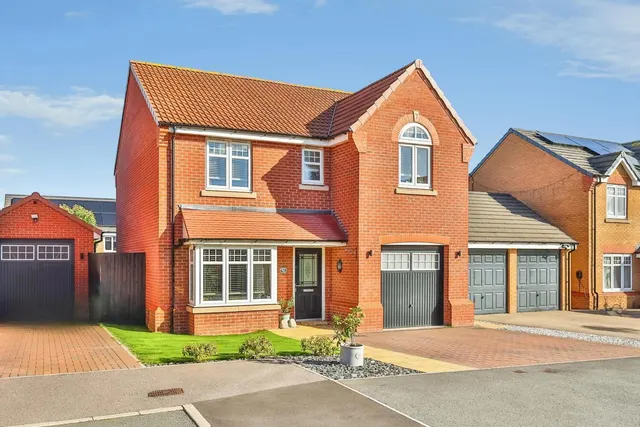 Airfield Way, Hucknall, NG15, photo 1