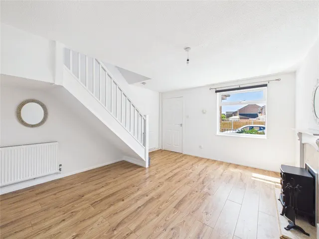 Churchill Close, Barrs Court, BS30, photo 3