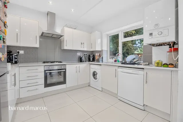 Grosvenor Gardens, Wallington, SM6, photo 2
