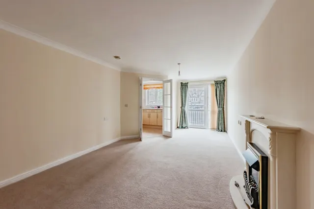Linkfield Lane, Redhill, RH1, photo 3