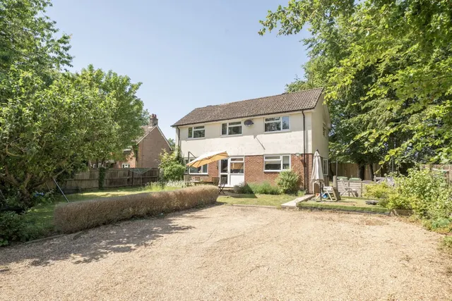 Bournefields, Twyford, SO21, photo 2