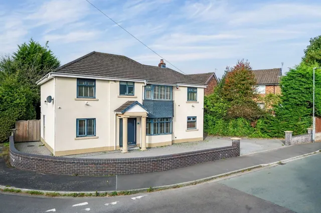 Newlands Drive, Wilmslow, SK9, photo 1