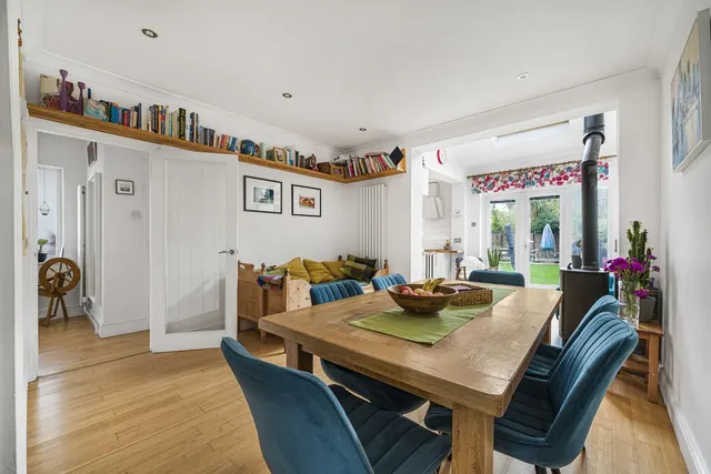 Telford Road, London, SE9, photo 3