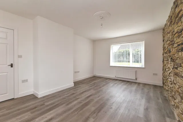 The Greenway, Middlesbrough, TS3, photo 3