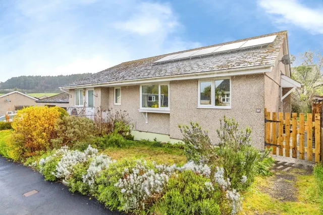 Beech Close, Totnes, TQ9, photo 1