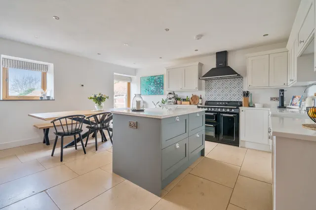 Photo 2 — Stock Hill, Littleton-Upon-Severn, BS35