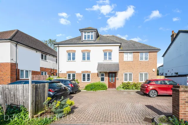 Epsom Road, Epsom, photo 1