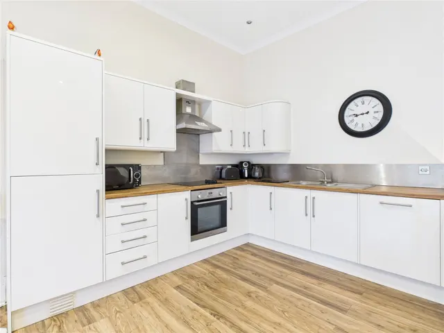 Blackhorse Road, Kingswood, BS15, photo 3