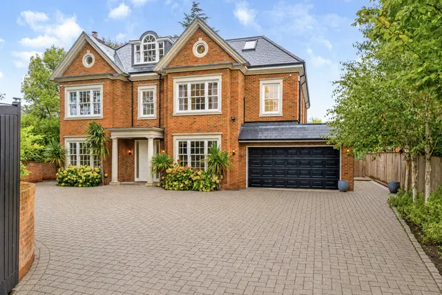 Bird Hill Rise, Oxshott, KT22, photo 1